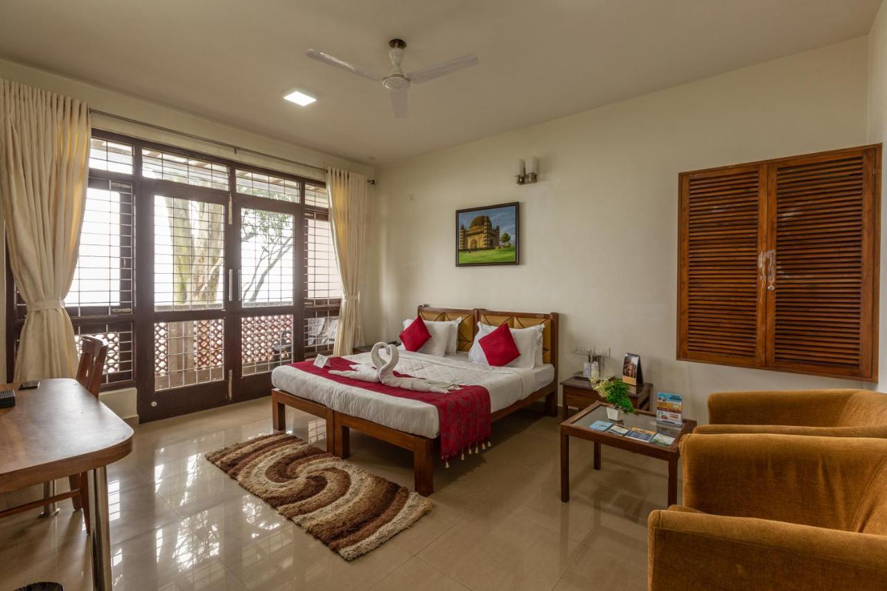 Kstdc Hotel Mayura Pine Top Nandi Hills Exteriér fotografie